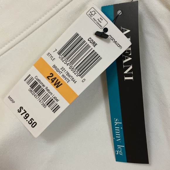 NWT Alfani white pants woman’s plus size 24W skinny leg classy stretchy pants - Picture 3 of 6